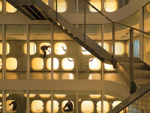 nine hours capsule hotel tokyo
