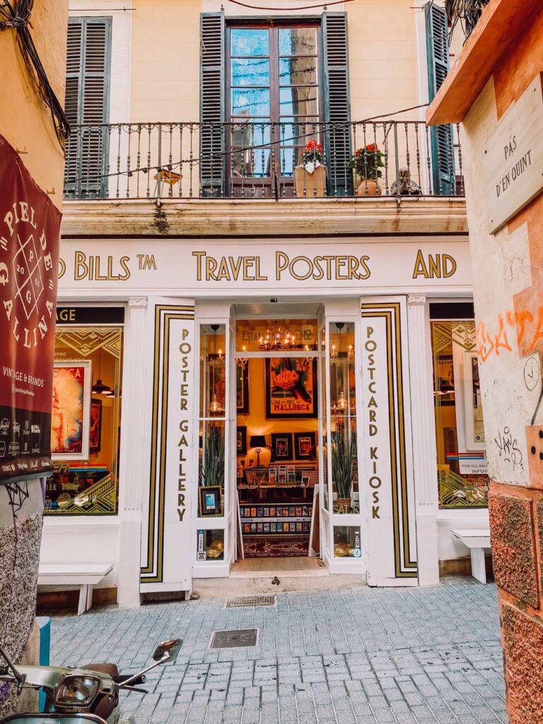 shop in old town palma de mallorca