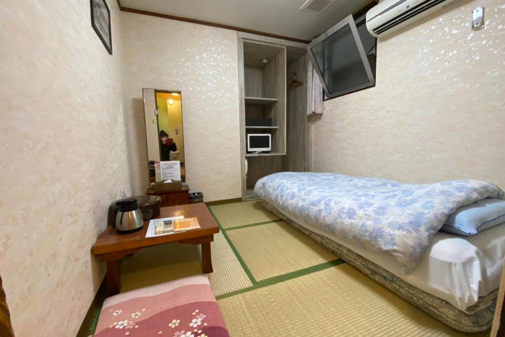 cheap ryokan in tokyo