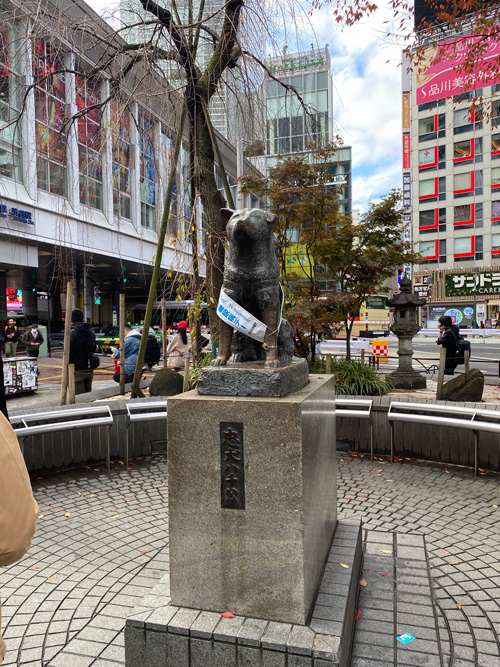 hachiko statue