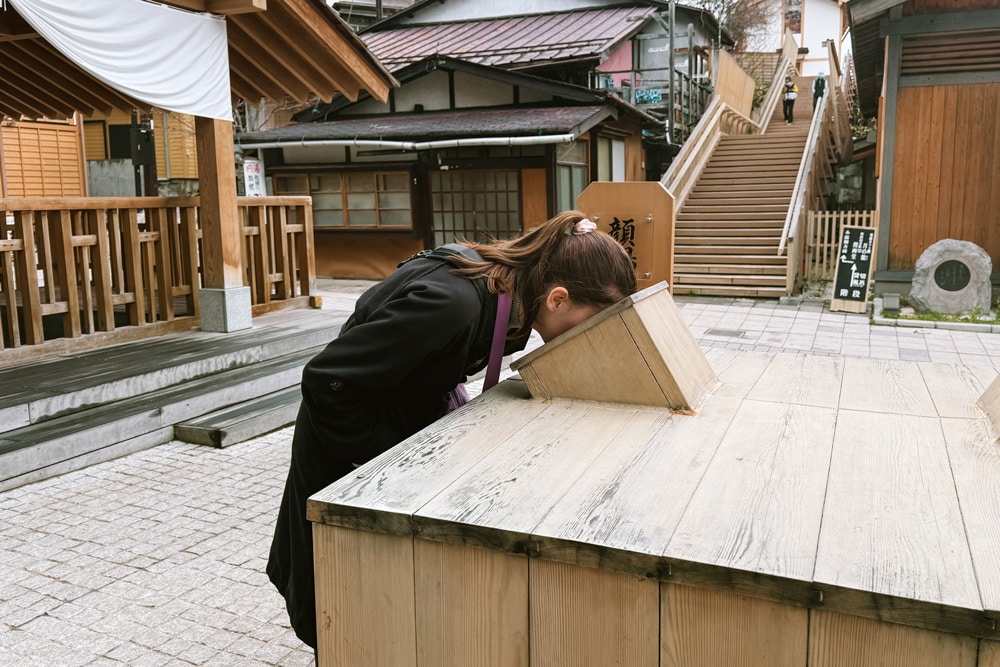 face bath kusatsu onsen