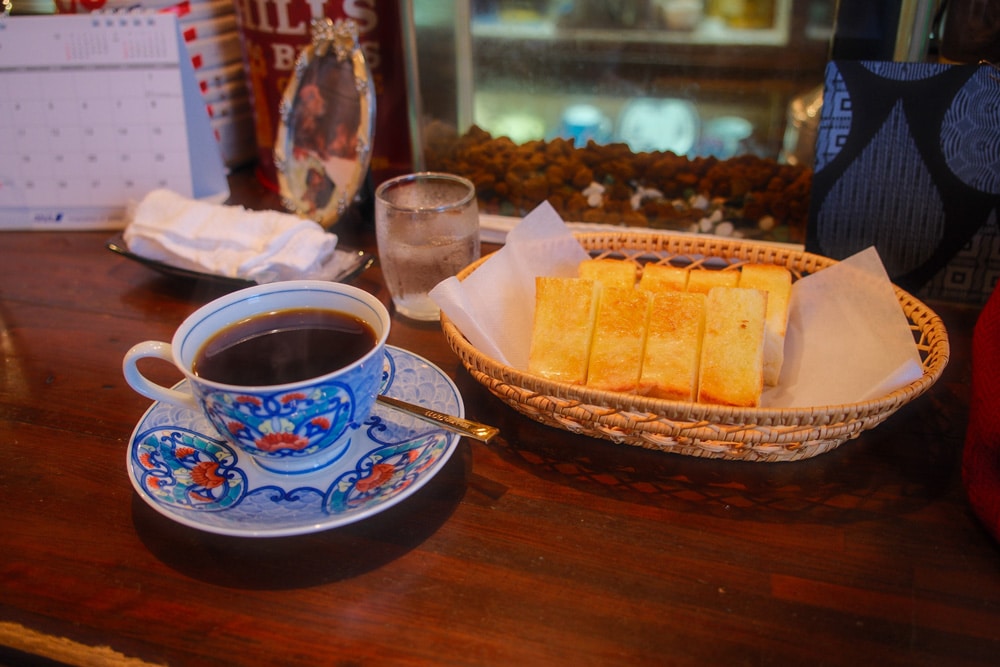kissaten imari ware